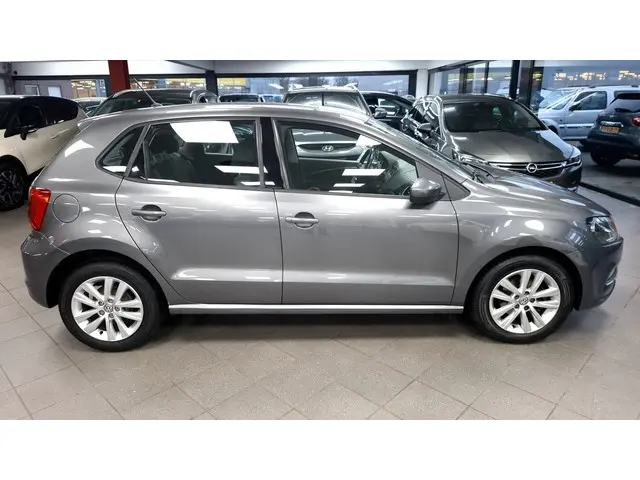 Volkswagen Polo 1.0 Comfortline 2015 Benzine 5