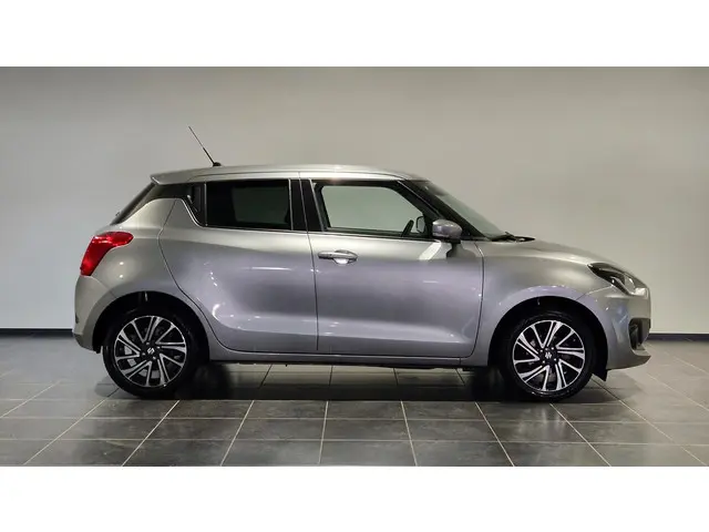 Suzuki Swift 1.2 Style Smart Hybrid 2023 Benzine 5