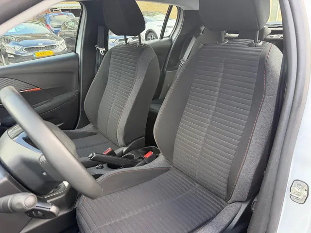 Peugeot 208 1.2 PureTech Active 2022 Benzine 24