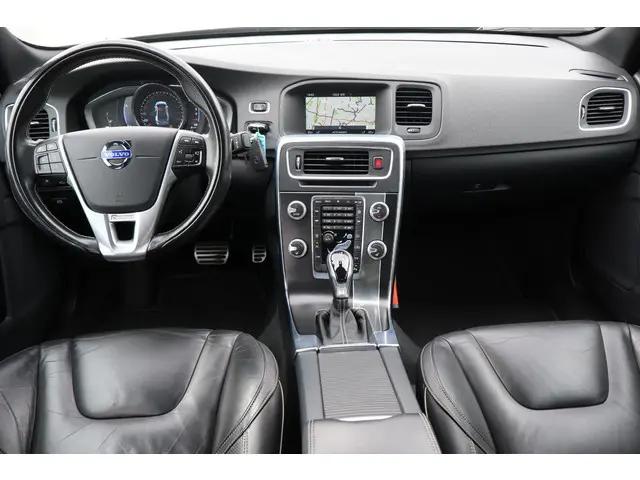 Volvo S60 2.0 D4 R-Design 2015 Diesel 2