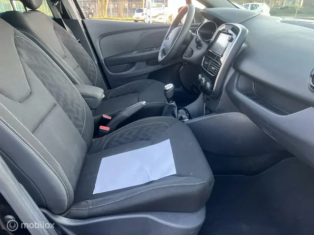 Renault Clio 0.9 TCe Limited 2018 Benzine 13