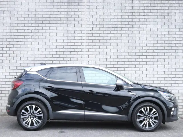 Renault Captur 1.3 mild hybrid 160 iconic 2023 Benzine 17