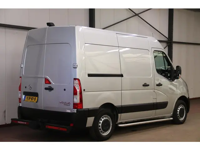 Opel Movano 2
