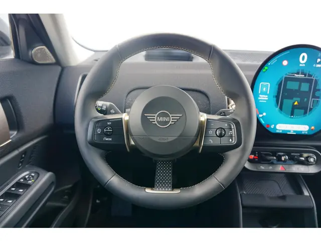 MINI Countryman C 2025 Benzine 11