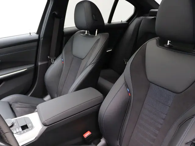 BMW 3 Serie Sedan 320e 2025 Hybride Benzine 21