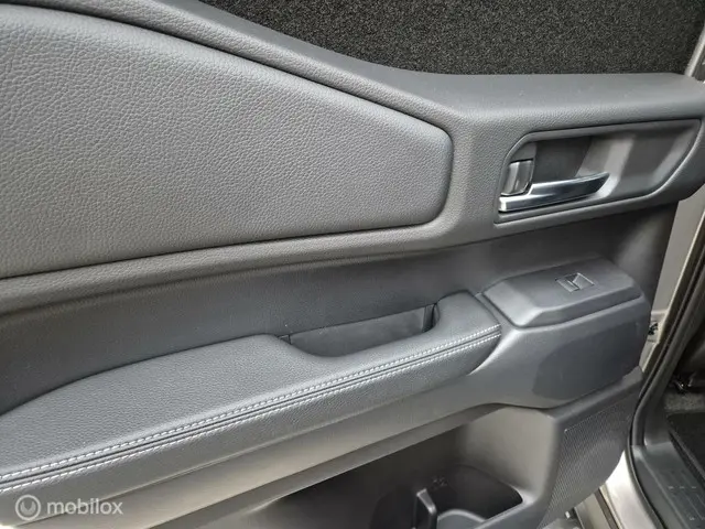 Toyota Land Cruiser 250 2.8 D-4D Executive 2024 Diesel 47