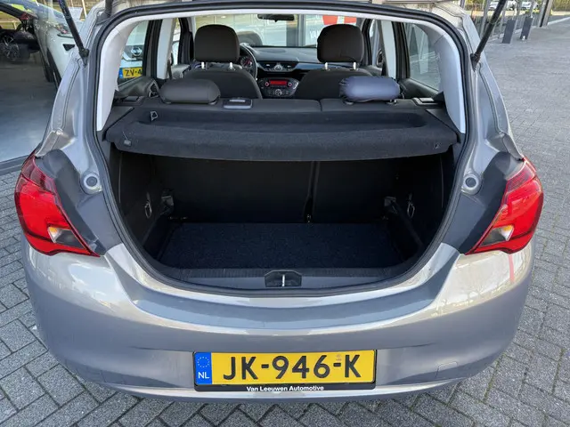 Opel Corsa 1.4 Edition 2015 Benzine 21