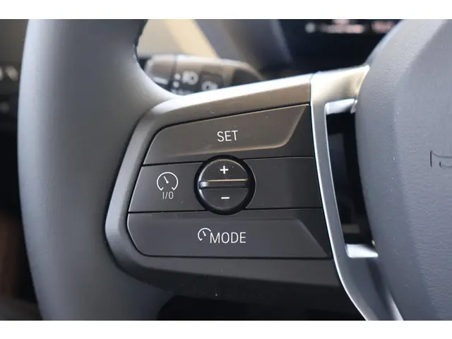 BMW 1 Serie 120 2025 Benzine 13