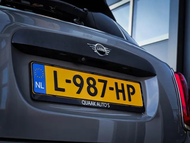 MINI One Mini 1.5 Business Edition 2019 Benzine 15