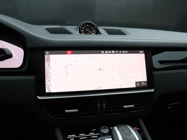 Porsche Cayenne 3.0 E-Hybrid 2020 Hybride Benzine 7