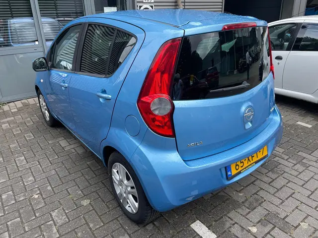 Opel Agila 1.0 Edition 2012 Benzine 7