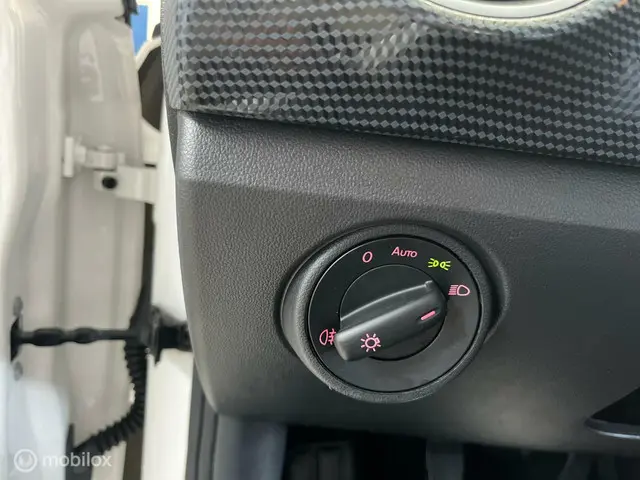 Volkswagen up! 1.0 BMT move up! 2018 Benzine 12