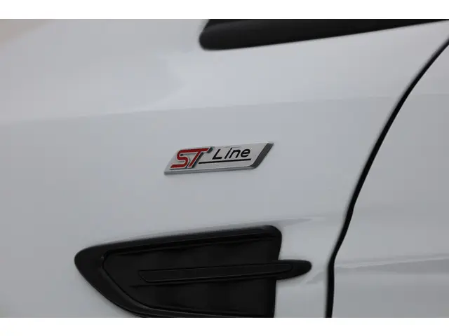 Ford Kuga 1.5 ST-Line 4WD Aut. 2017 Benzine 32