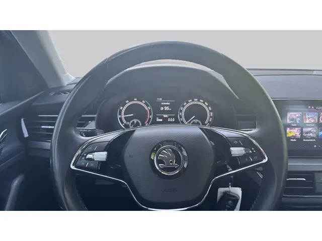 Škoda Kamiq 1.0 TSI Ambition 2020 Benzine 19