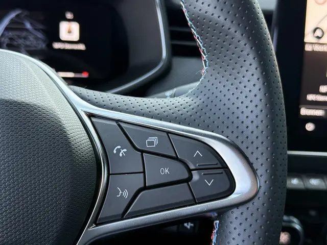 Renault Clio 1.0 TCe 90 GPF esprit Alpine 2025 Benzine 18