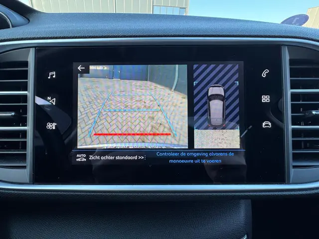 Peugeot 308 1.2 PureTech / 360 Camera / VC / Navi 2021 Benzine 14