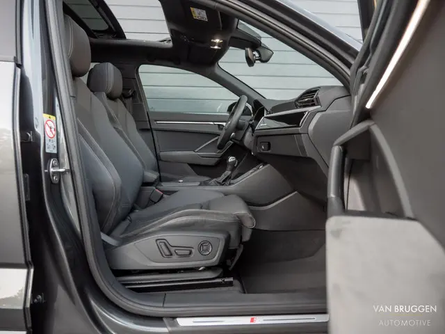 Audi Q3 Sportback 35 TFSI S-Line 2021 Benzine 16