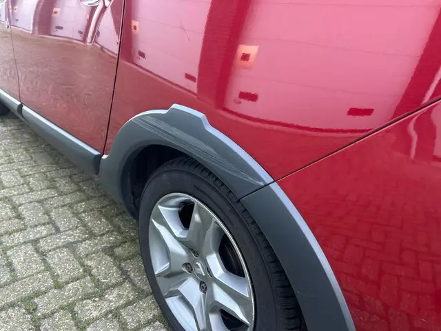 Dacia Lodgy 1.3 TCe Stepway 7p 2022 Benzine 6