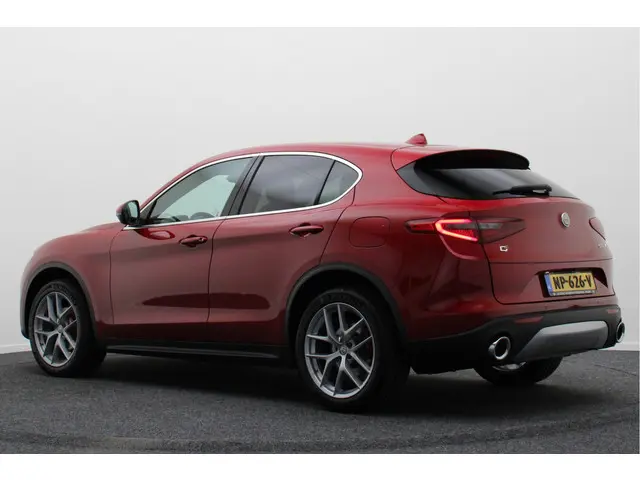 Alfa Romeo Stelvio 3