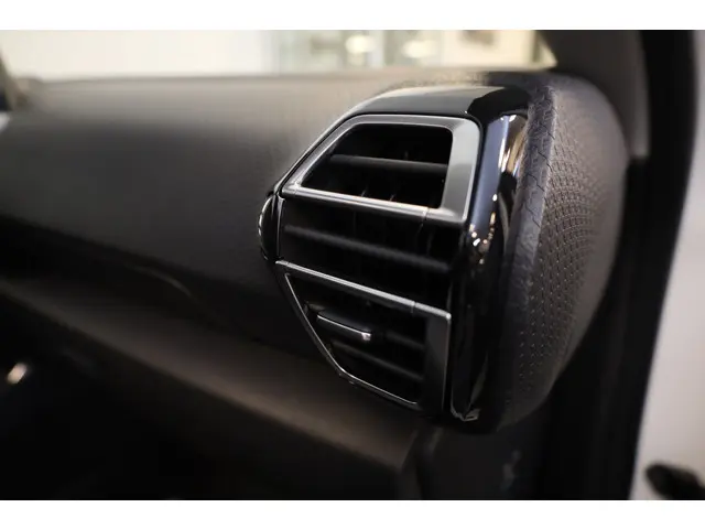 Citroën ë-C4 Shine 50 kWh 2022 Elektrisch 16