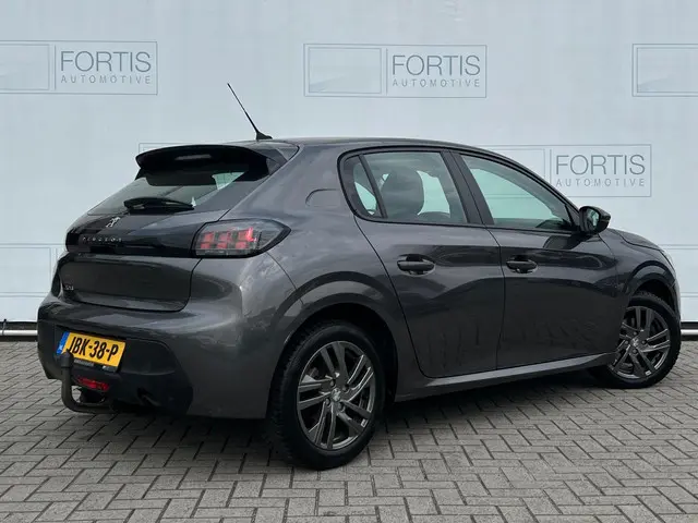 Peugeot 208 1.2 PureTech Allure Pack 2021 Benzine 2