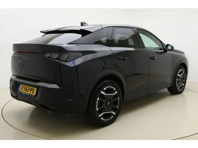 Peugeot e-3008 Allure 73 kWh 2024 Elektrisch 2