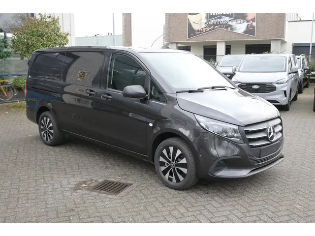 Mercedes-Benz Vito 114 CDI L2 Select 2024 Diesel 8