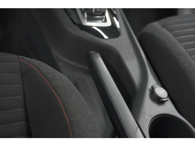 Peugeot 208 PureTech 100 EAT8 Active 2020 Benzine 39