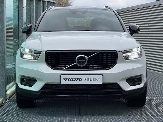 Volvo XC40 1.5 T2 R-Design 2022 Benzine 4