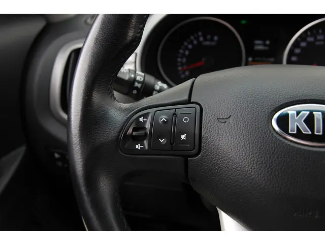 Kia Sportage 1.6 GDI World Cup Edition 2014 Benzine 32