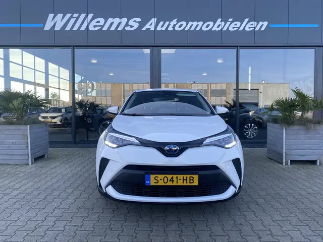 Toyota C-HR 1.8 Hybrid Active 2023 Hybride Benzine 2