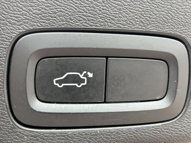 Volvo XC60 2.0 T5 Momentum Pro 2019 Benzine 7