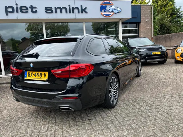 BMW 5 Serie Touring 520i High Executive 2018 Benzine 30
