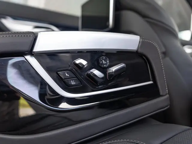 BMW 7 Serie 750Li xDrive 2022 Benzine 46