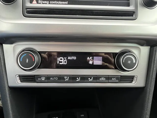 Volkswagen Polo 1.2 TSI Cross 2014 Benzine 19