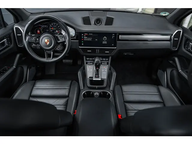 Porsche Cayenne 3.0 E-Hybrid 2023 Hybride Benzine 10