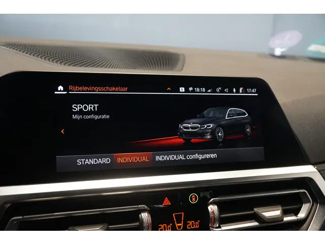 BMW 3 Serie Touring 318i High Executive 2021 Benzine 25