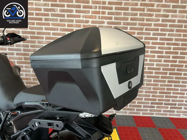 KTM 1290 Super Adventure S ABS 2019 Benzine 15