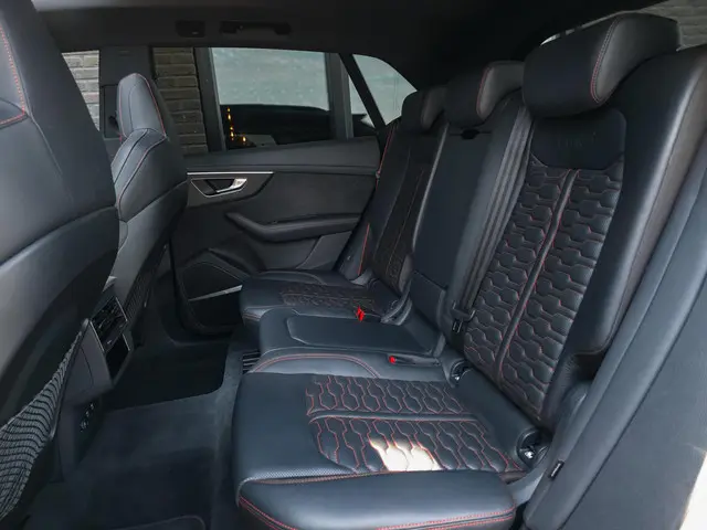 Audi RSQ8 quattro 2020 Benzine 42