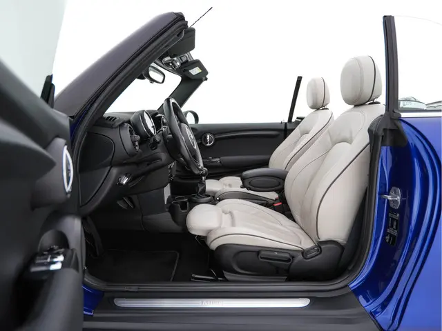 MINI Cooper Cabrio Mini 1.5 Chili 2019 Benzine 9