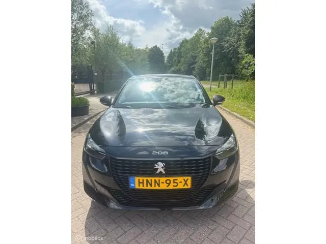Peugeot 208 1.2 PureTech Blue Nw APK! 2021 Benzine 2