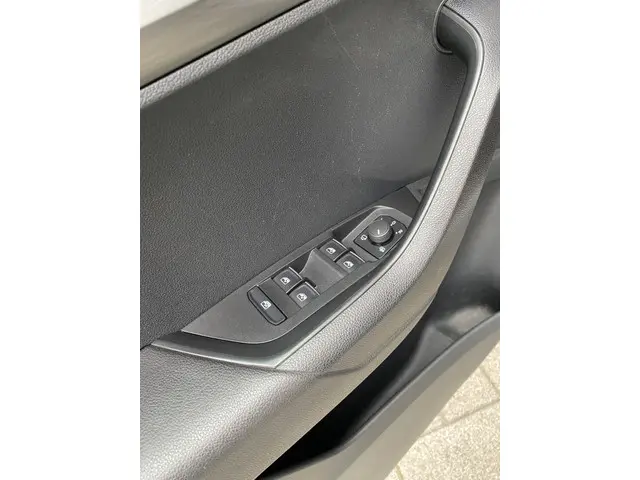 Škoda Karoq 1.5 TSI ACT Business Edition 2019 Benzine 19