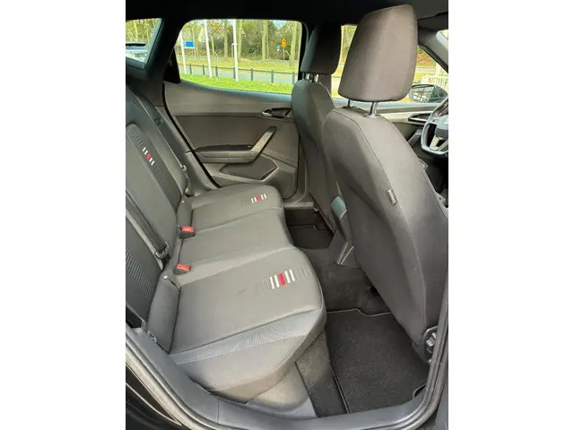 SEAT Arona 1.5 TSI EVO FR Business Intense 2019 Benzine 17