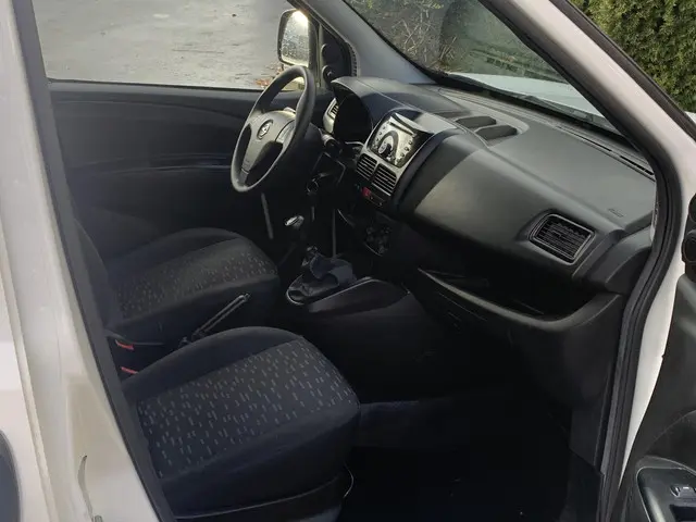 Opel Combo 1.3 CDTi L1H1 Edition 2017 Diesel 13