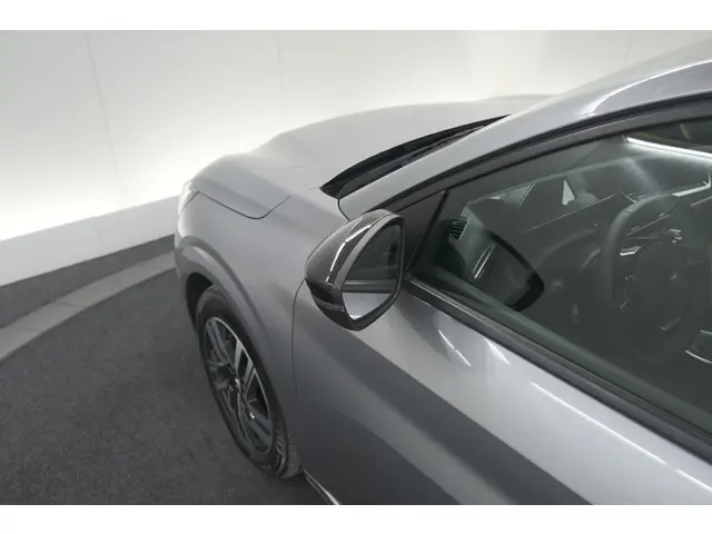 Peugeot 208 PureTech 100 Allure 2022 Benzine 20