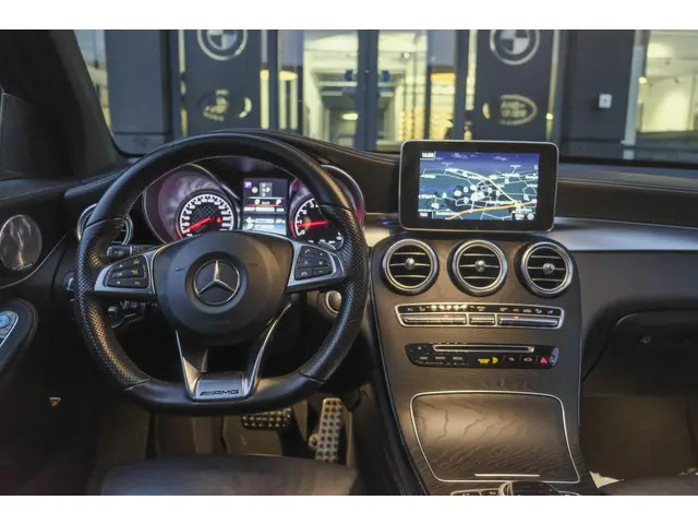 Mercedes-Benz GLC GLC43 AMG 367pk 4MATIC 2017 Benzine 9