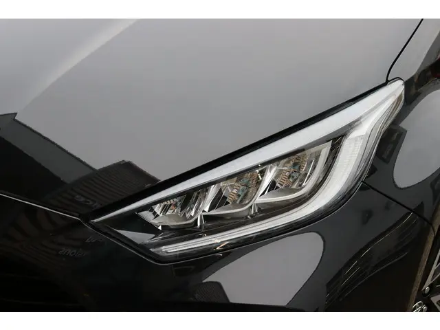 Toyota Yaris 1.5 Hybrid Dynamic 2023 Hybride Benzine 25