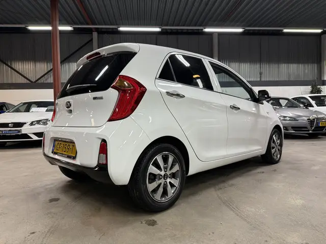 Kia Picanto 1.2 CVVT First Edition 2015 Benzine 3