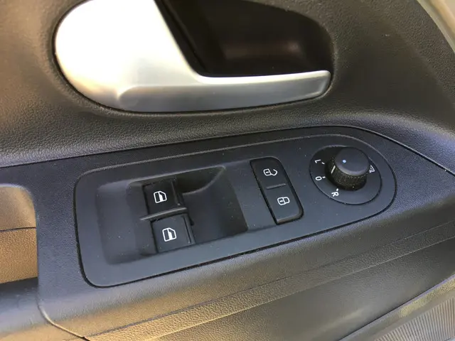 Volkswagen up! 1.0 BMT high up! 2018 Benzine 10