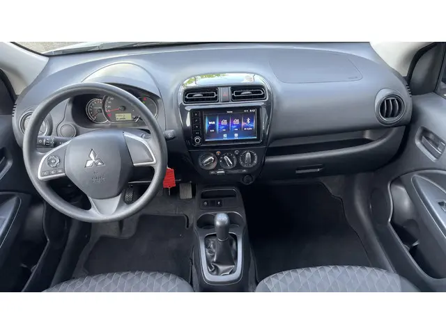 Mitsubishi Space Star 3